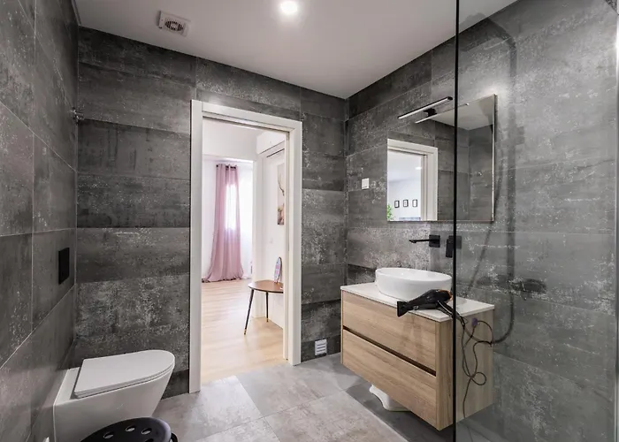 - By Smarthomes Apartment *