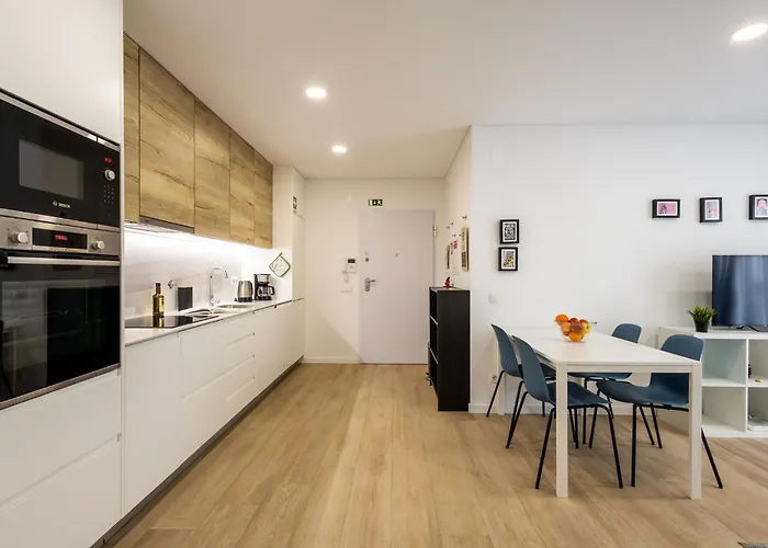 - By Smarthomes Sao Martinho do Porto