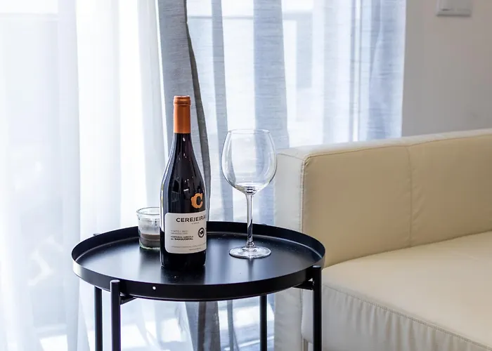 - By Smarthomes * Sao Martinho do Porto