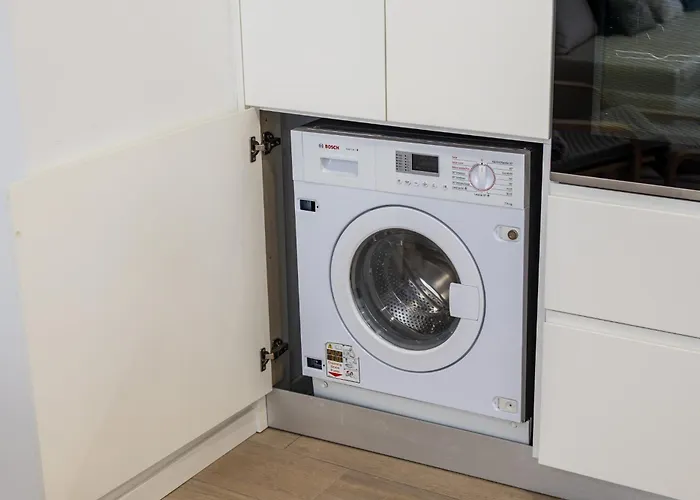 - By Smarthomes * Sao Martinho do Porto